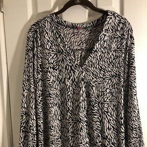 Vince Camuto Ladies V-Neck Blouse - MultiFloral Pattern